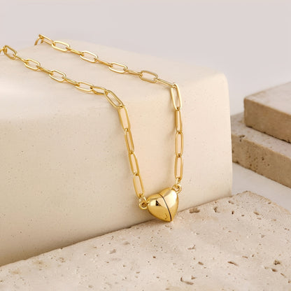 Bella Magnet Heart Necklace, 18K Gold Plated